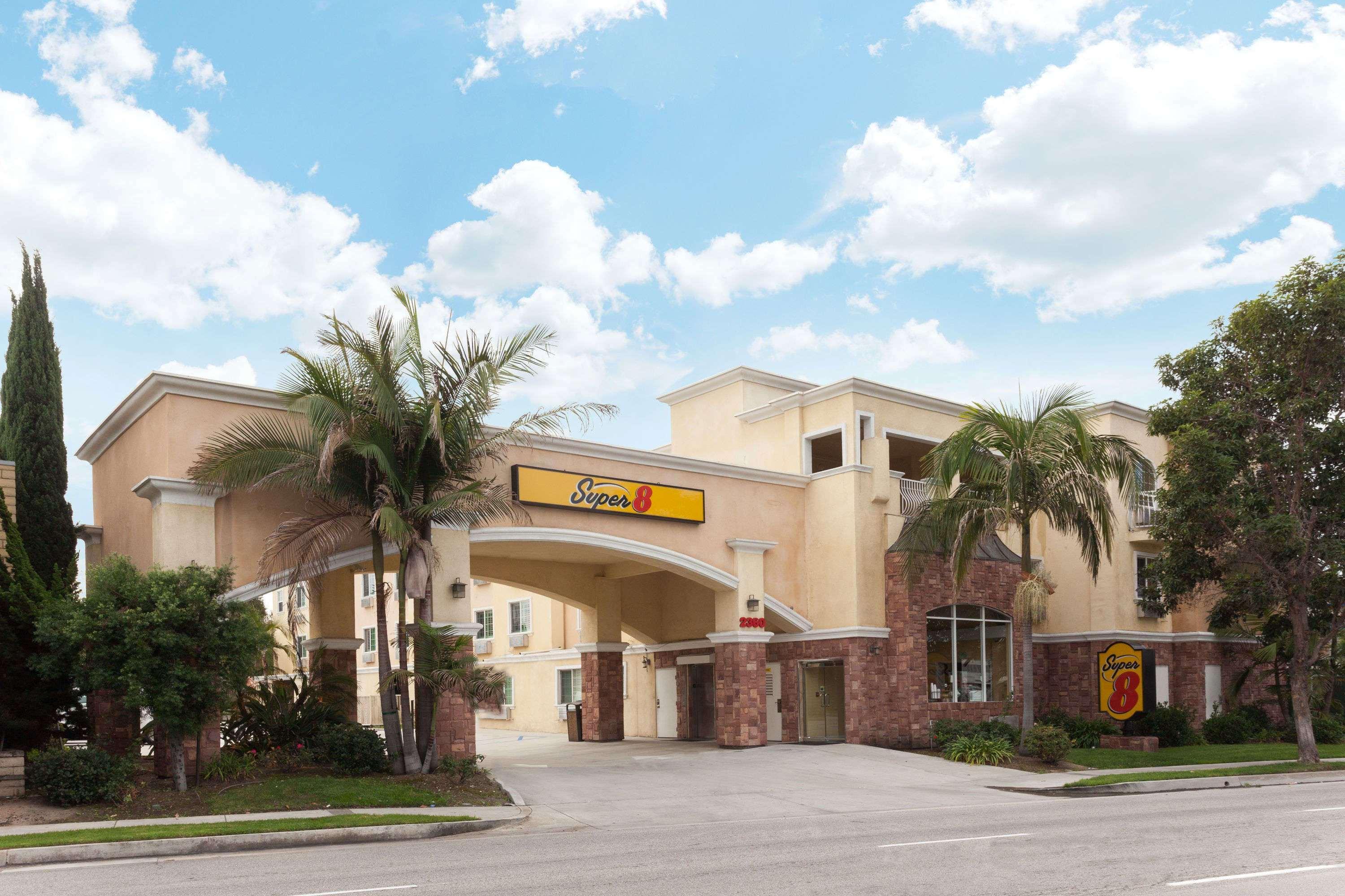 Super 8 By Wyndham Torrance Lax Airport Area Hotel Exterior photo